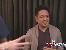 Asian couple is swinging and fucking