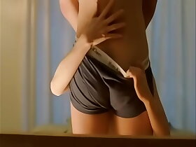 GREEN CHAIR (2005) - Sim Ji-ho Nude Scenes