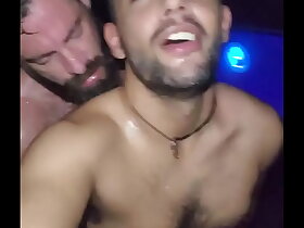 Sexo com lutador de Box muito gostoso nas cabines do sexo - 03 e 04 e 05