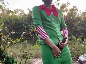 Santa want me to find Christmas Tree.