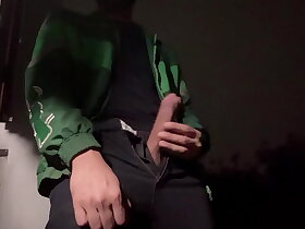 Cops want some water from delivery guy.