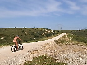 rando nu en vtt au parc naturel