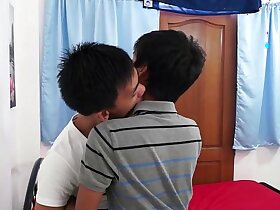 Asian Twink Boyfriends Barebacking Fuck Fest