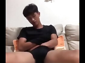 Hot boy khoe cu nhìn thôi đã hứng rồi!!!!